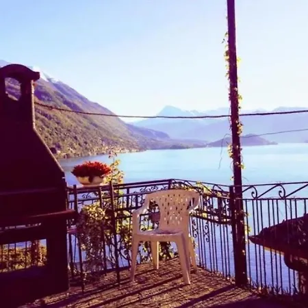Fantastica Vista Lago Centro Paese Parcheggio Privato Apartment *